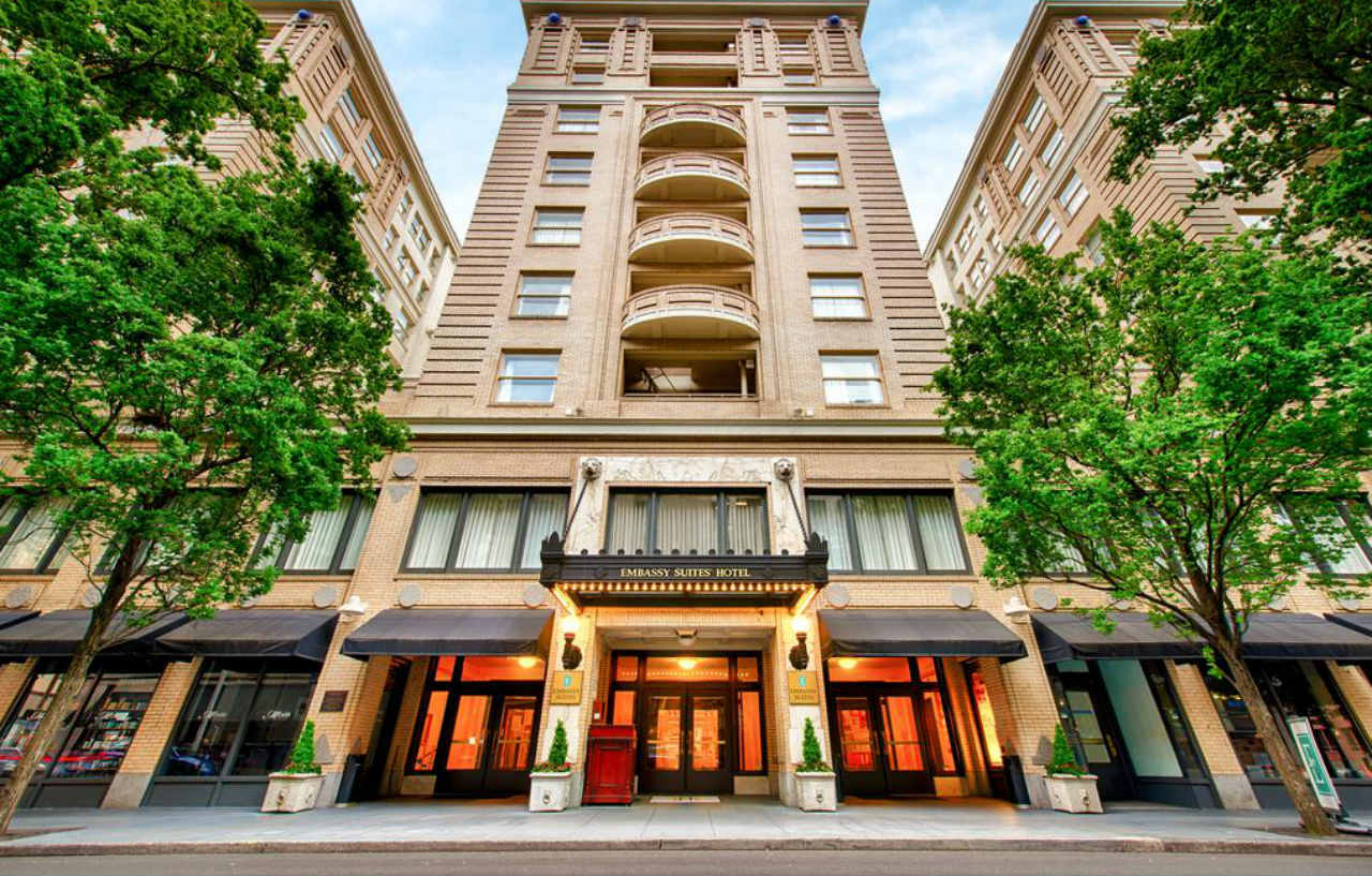 Embassy Suites By Hilton Portland Downtown Exterior photo